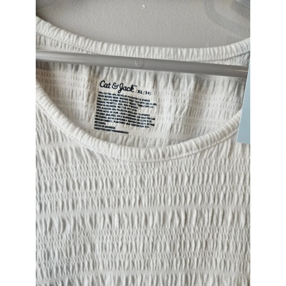 Cat & Jack Girls Wavey White Shirt Sz XL 14 Short Sleeve‎